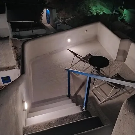 Mentoras' Complex Apartamento Emporio (Santorini)